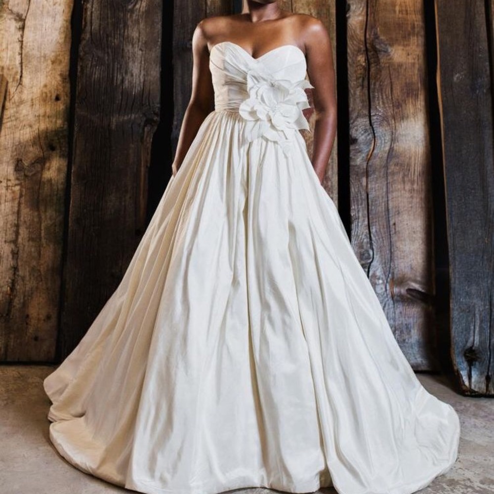 New, unaltered silk wedding gown. Lu. Raquel